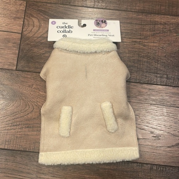 The CUDDLE COLLAB vest SMALL dog Pet Shearling VEST New size small - Picture 1 of 5